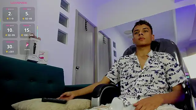 Xavier Fox    online show from 28, 2, 2026