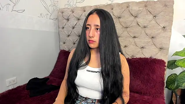 Snapshot of Samanta_Fischer chatting on 28, 10, 2025 Samanta Fischer online show from 28, 10, 2025