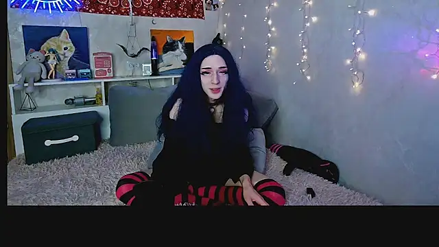 Snapshot of whoalexxa chatting on 10, 11, 2025 whoalexxa online show from 10, 11, 2025