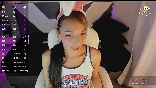 michelle cutee  online show from 5, 11, 2025