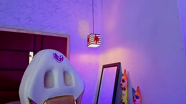 moon winy online show from 20, 3, 2026