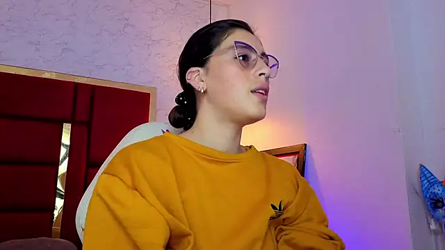 moon winy online show from 12, 5, 2026