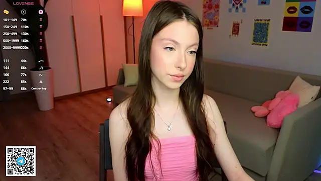 Yasmin Kass online show from 23, 2, 2026