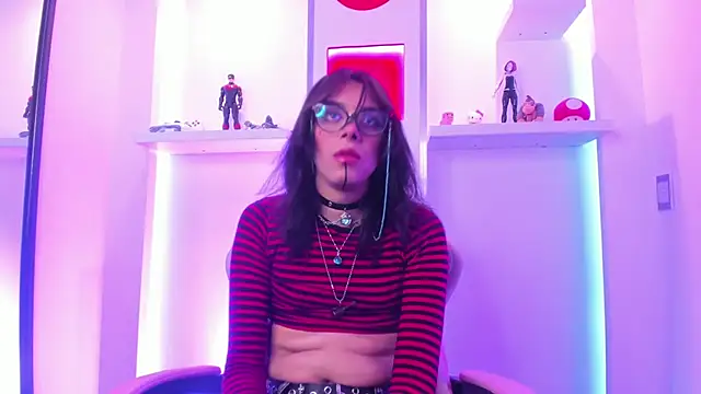 Snapshot of Lullaby_Charade chatting on 4, 11, 2025 Lullaby Charade online show from 4, 11, 2025