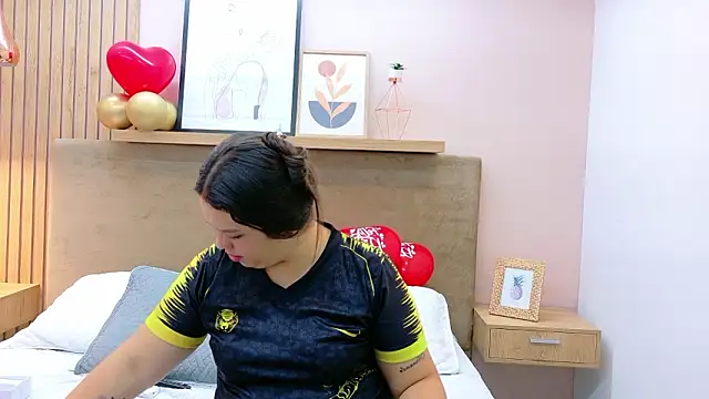 Tessa Stone online show from 27, 2, 2026