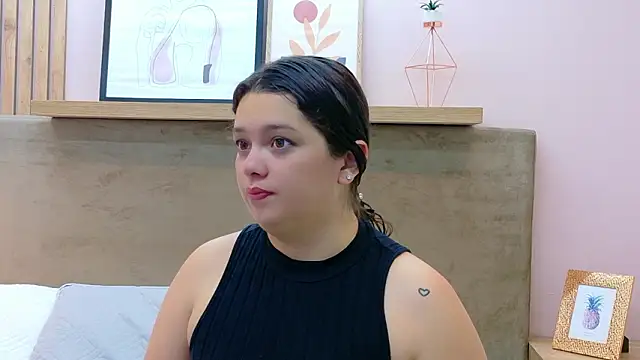 Tessa Stone online show from 12, 2, 2026