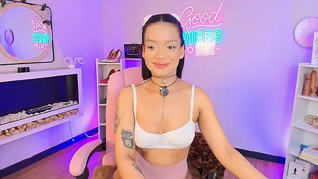 Snapshot of Miss_koko_ chatting on 2, 12, 2025 Miss koko online show from 2, 12, 2025