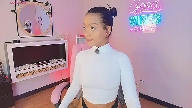 Snapshot of Miss_koko_ chatting on 24, 11, 2025 Miss koko online show from 24, 11, 2025