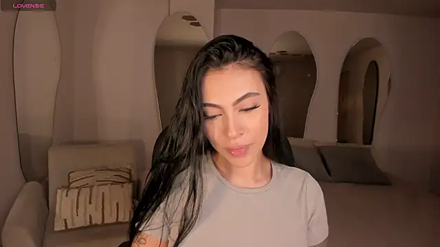 ChristineFord  online show from 31, 5, 2026