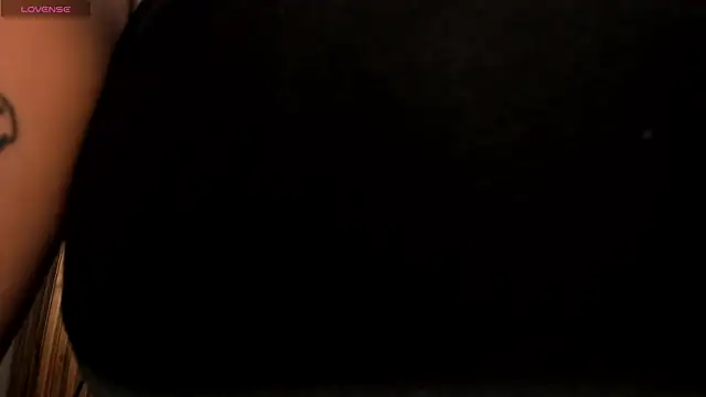 ChristineFord  online show from 19, 7, 2026