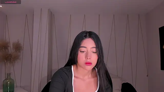 ScarlettBlaze  online show from 15, 4, 2026