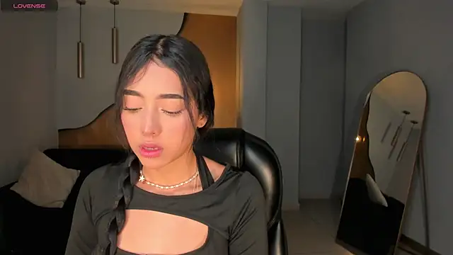 ScarlettBlaze  online show from 18, 12, 2025