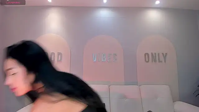 ScarlettBlaze  online show from 7, 5, 2026