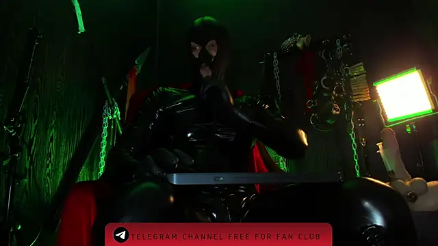 Snapshot of Master_Connor_BDSM chatting on 30, 4, 2026 Master Connor BDSM online show from 30, 4, 2026