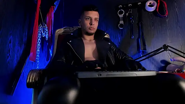 Master Connor BDSM online show from 5, 11, 2025