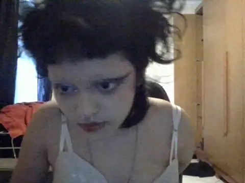 Snapshot of demonnus chatting on 19, 10, 2025 demonnus online show from 19, 10, 2025