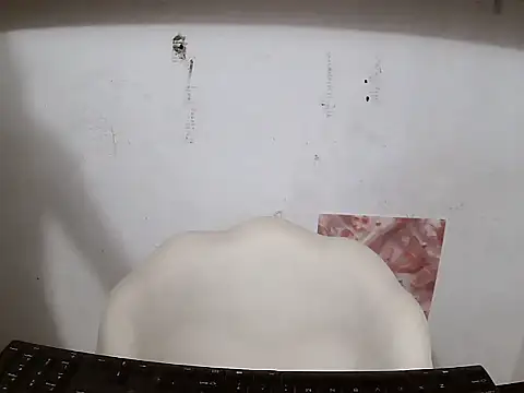 Snapshot of Lyna_207 chatting on 6, 11, 2025 Lyna 207 online show from 6, 11, 2025