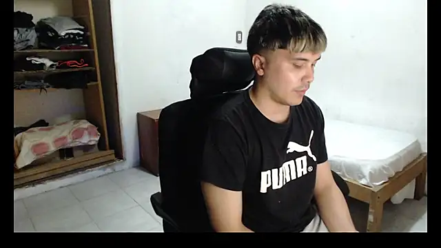 CuteAlexBoy online show from 18, 12, 2025