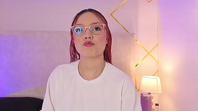 Snapshot of Martinaa_Garcia chatting on 24, 5, 2026 Martinaa Garcia online show from 24, 5, 2026