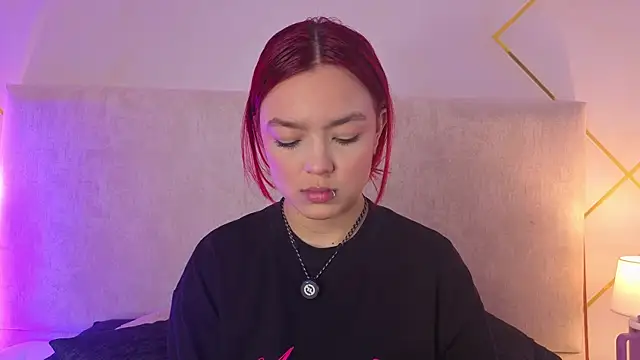Martinaa Garcia online show from 5, 7, 2026