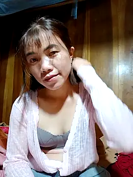 Snapshot of omai-ngot chatting on 17, 10, 2025 omai-ngot online show from 17, 10, 2025