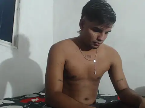 Snapshot of Charly_22cm chatting on 16, 10, 2025 Charly 22cm online show from 16, 10, 2025