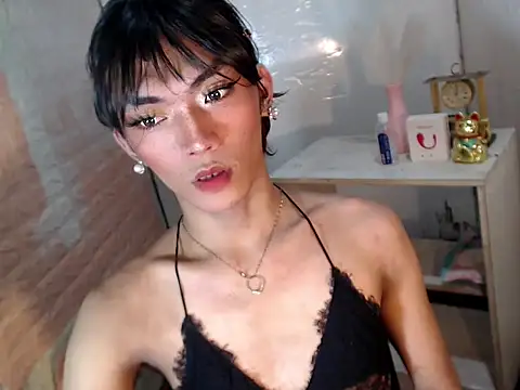 HaileyPresly online show from 15, 4, 2026