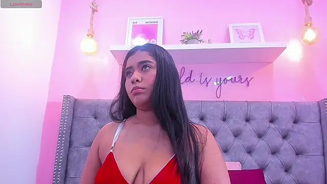 Sophiia 77 online show from 16, 4, 2026