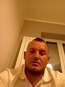 Snapshot of kris1994alb chatting on 14, 5, 2026 kris1994alb online show from 14, 5, 2026