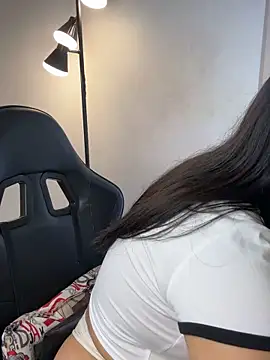  Bella 7 online show from 2, 4, 2026