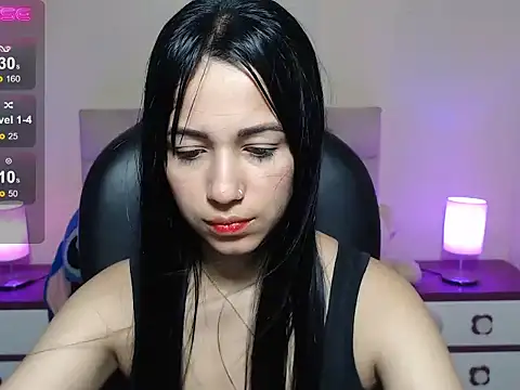 Snapshot of gabyy_cute_ chatting on 27, 10, 2025 gabyy cute online show from 27, 10, 2025