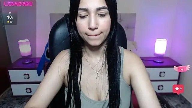 Snapshot of gabyy_cute_ chatting on 2, 12, 2025 gabyy cute online show from 2, 12, 2025