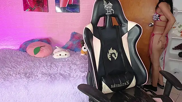 pinkygirl18 online show from 11, 11, 2025