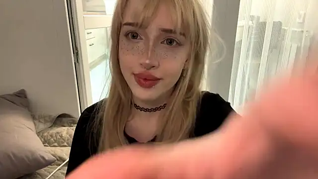 Milkmoriee online show from 18, 10, 2025