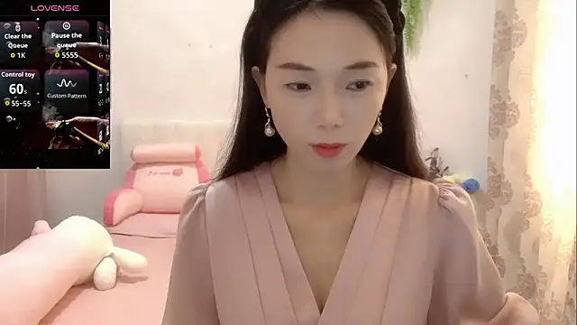 Keke-Baby170 online show from 19, 11, 2025