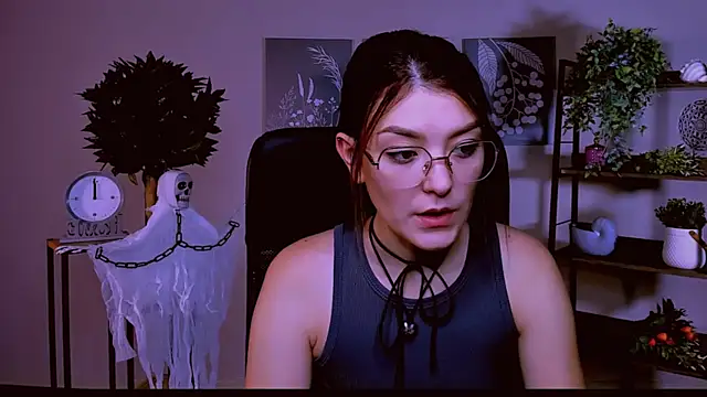 AnaSteisher online show from 21, 10, 2025