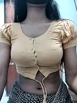 Snapshot of Ratri-Biswas chatting on 10, 5, 2026 Ratri-Biswas online show from 10, 5, 2026