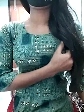 Snapshot of Ratri-Biswas chatting on 28, 4, 2026 Ratri-Biswas online show from 28, 4, 2026