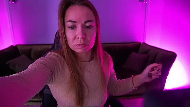 Snapshot of VixenMuse chatting on 13, 11, 2025 VixenMuse online show from 13, 11, 2025