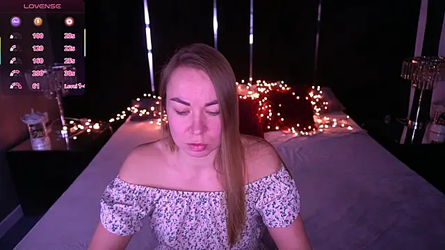 Snapshot of VixenMuse chatting on 11, 2, 2026 VixenMuse online show from 11, 2, 2026