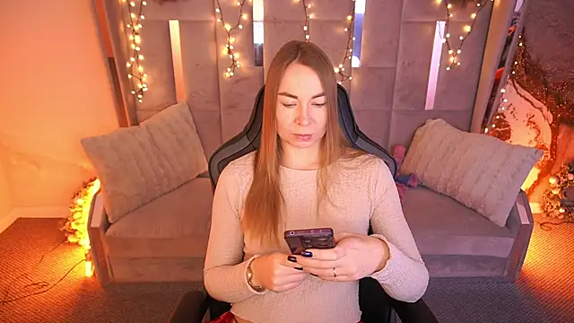 Snapshot of VixenMuse chatting on 18, 2, 2026 VixenMuse online show from 18, 2, 2026