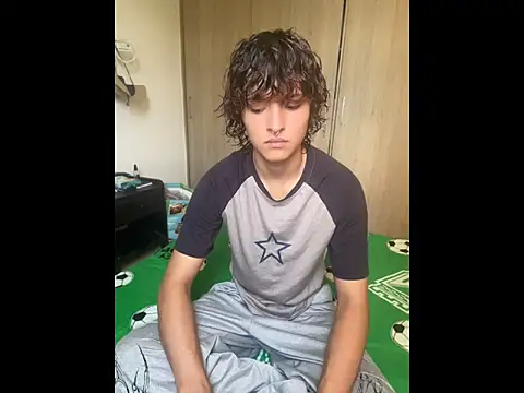 Snapshot of JoelnClouds chatting on 20, 5, 2026 JoelnClouds online show from 20, 5, 2026