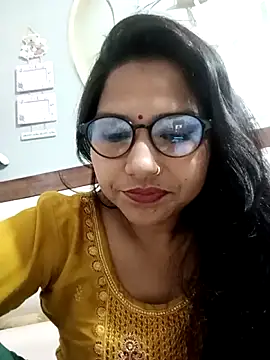 Snapshot of Vanshika1432 chatting on 25, 10, 2025 Vanshika1432 online show from 25, 10, 2025