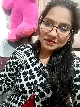 Snapshot of Vanshika1432 chatting on 27, 11, 2025 Vanshika1432 online show from 27, 11, 2025