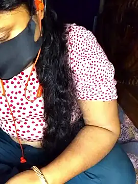 Priyanka-Khan online show from 15, 5, 2026