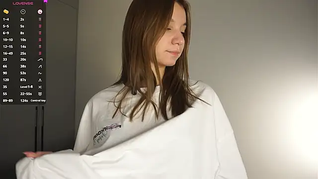 BrynnHolverson online show from 29, 11, 2025