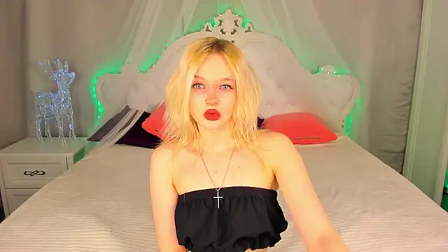 AlessaKiss online show from 18, 12, 2025