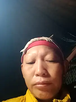 Snapshot of nui-show chatting on 25, 10, 2025 nui-show online show from 25, 10, 2025