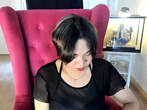 Snapshot of GoldenTs69 chatting on 20, 10, 2025 GoldenTs69 online show from 20, 10, 2025