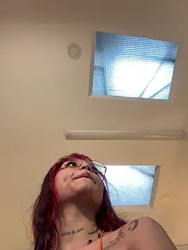 Snapshot of Emma_duff chatting on 19, 5, 2026 Emma duff online show from 19, 5, 2026